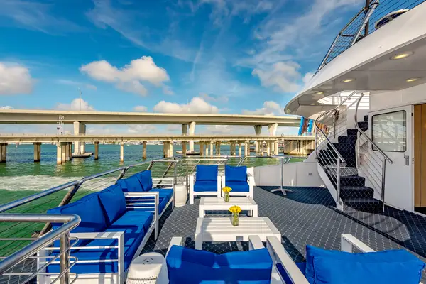 Boat Cruise Image 1
